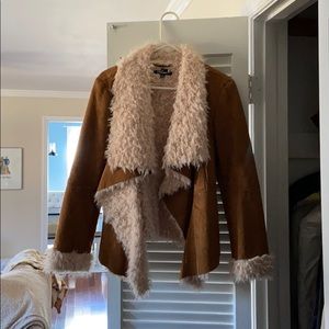 Lulus | Vegan Sherpa coat/jacket tan/cream